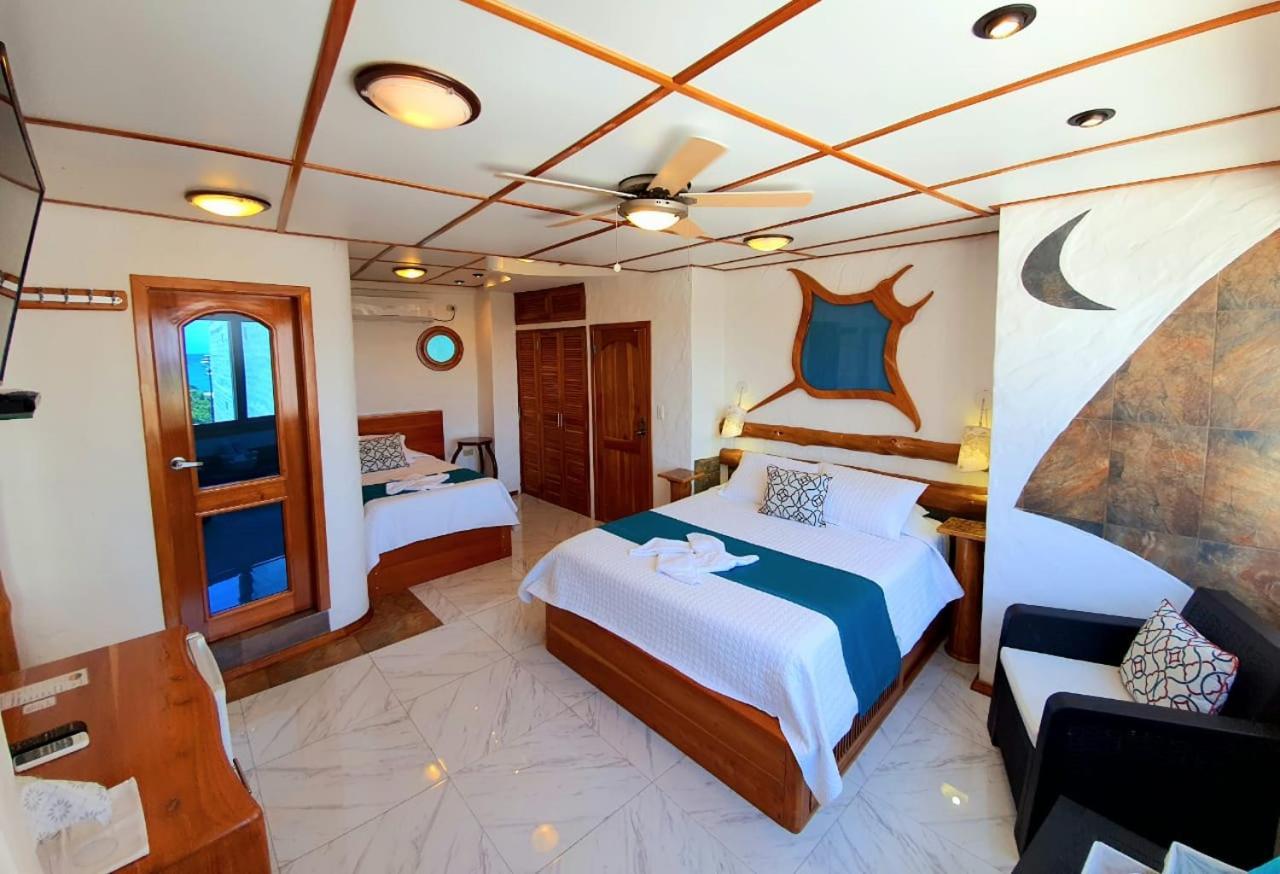 プエルトアヨラ Casa Ocean Pier Bed & Breakfast エクステリア 写真