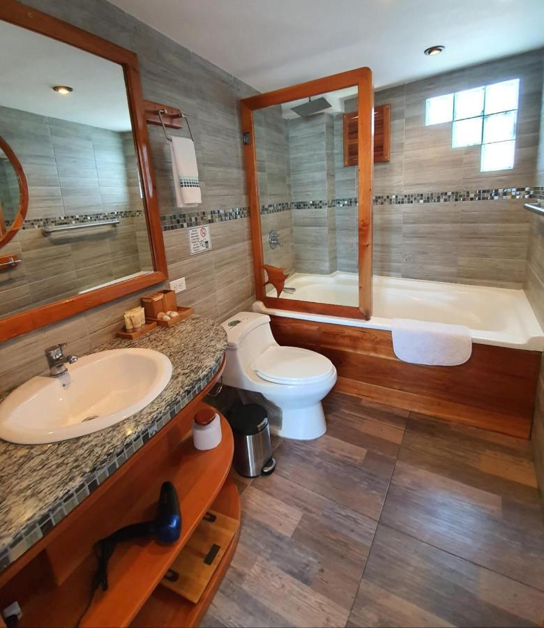 プエルトアヨラ Casa Ocean Pier Bed & Breakfast エクステリア 写真